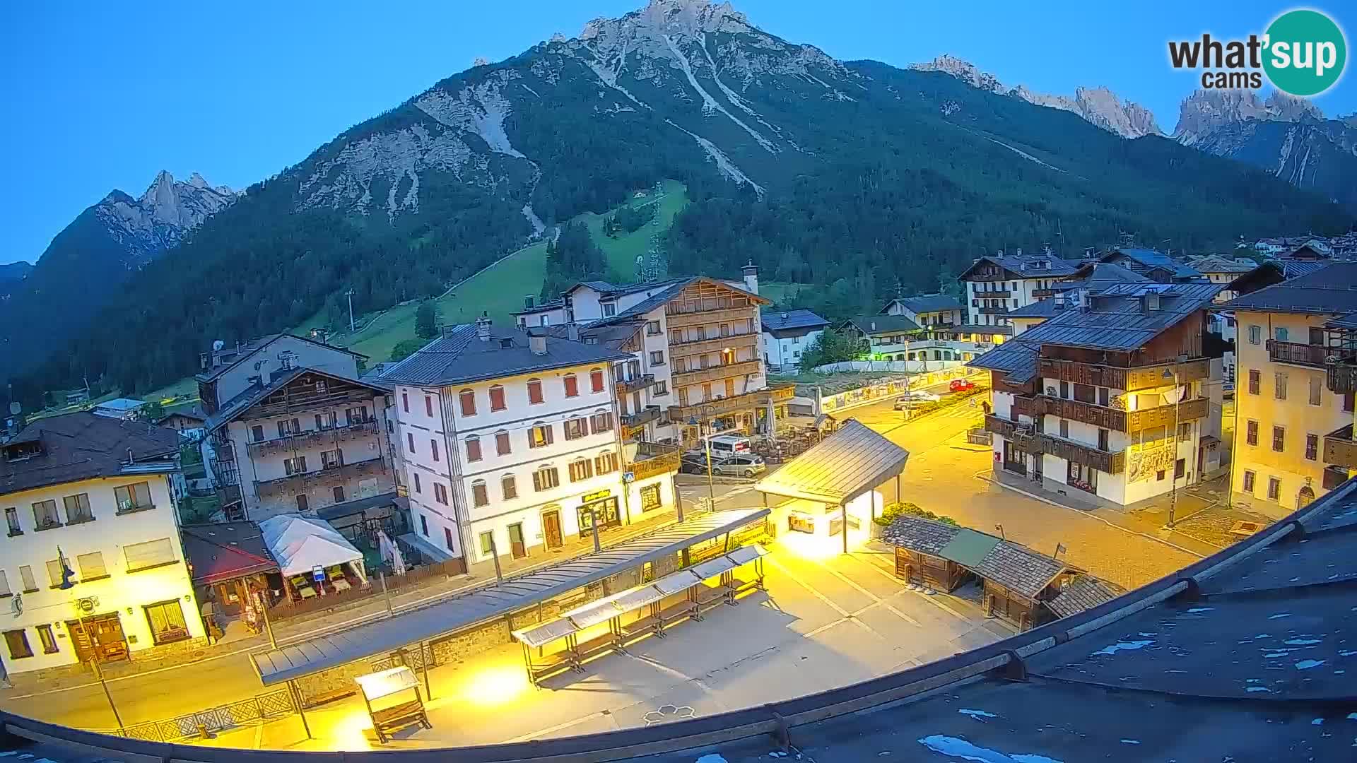 Plaza principal de Forni di Sopra