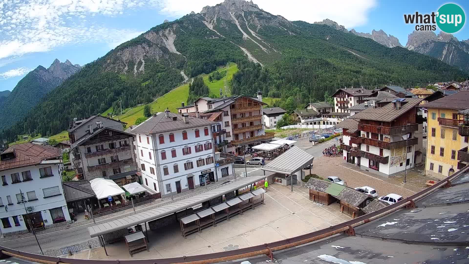 Hauptplatz von Forni di Sopra