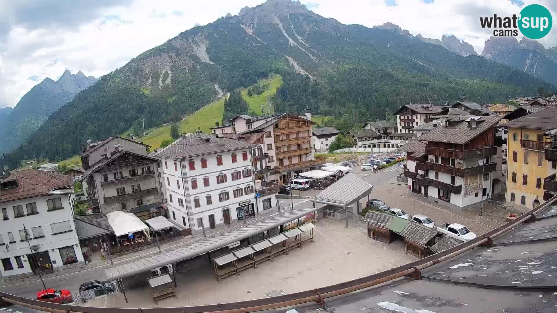 Hauptplatz von Forni di Sopra