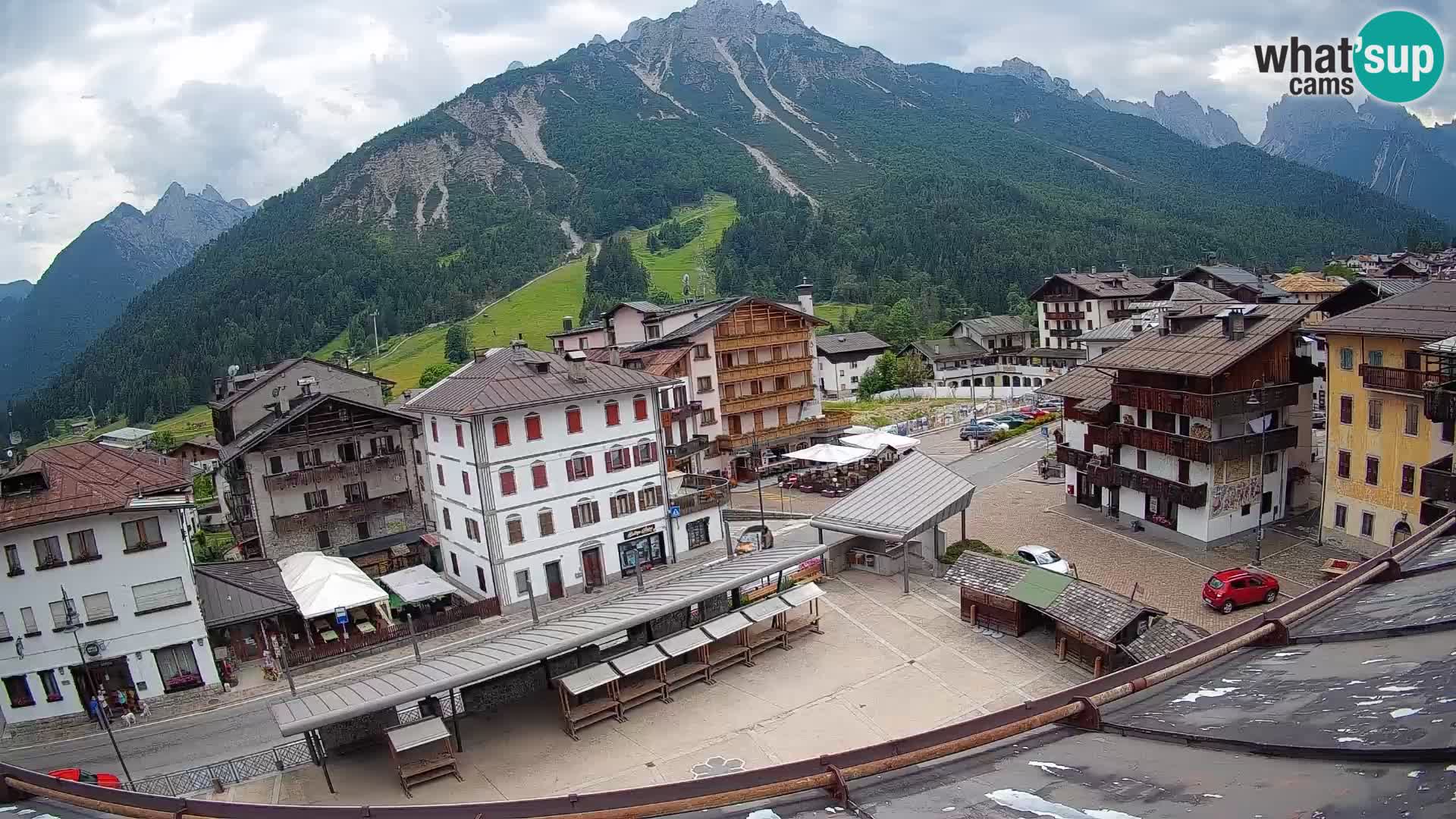 Hauptplatz von Forni di Sopra