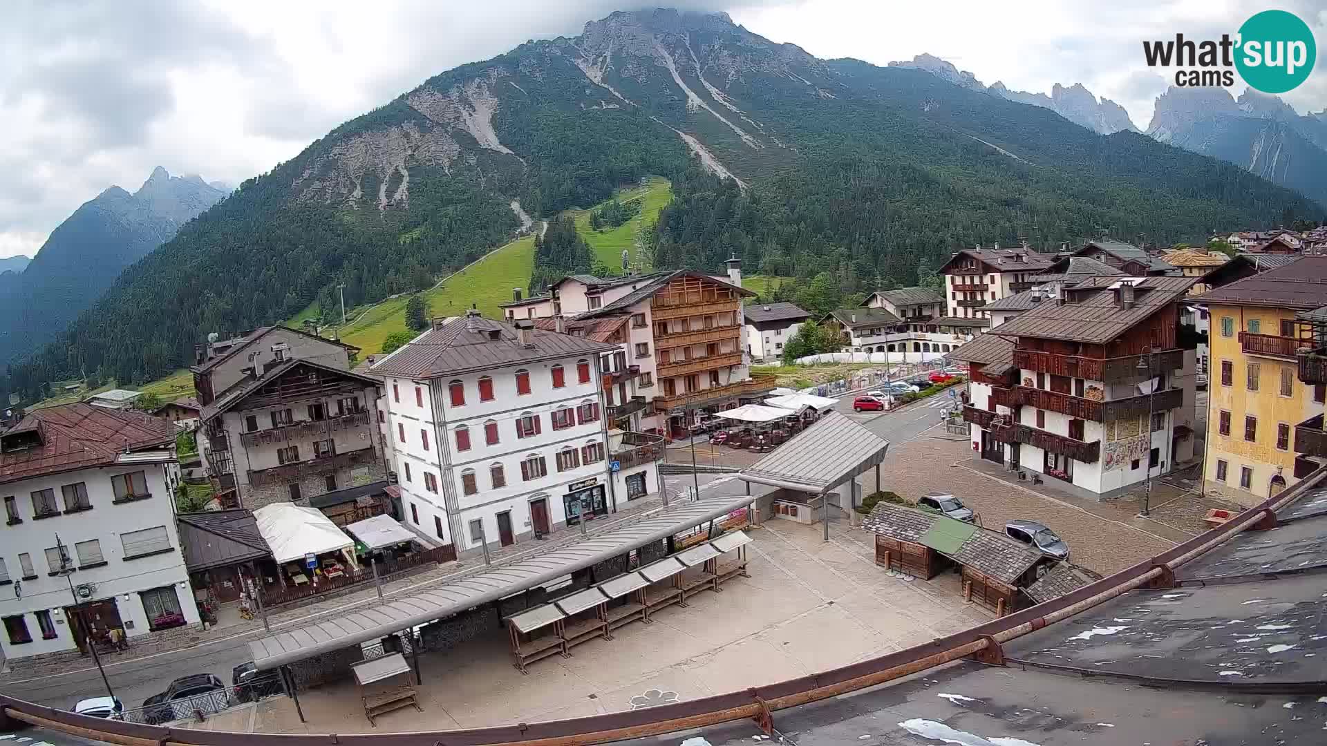 Hauptplatz von Forni di Sopra