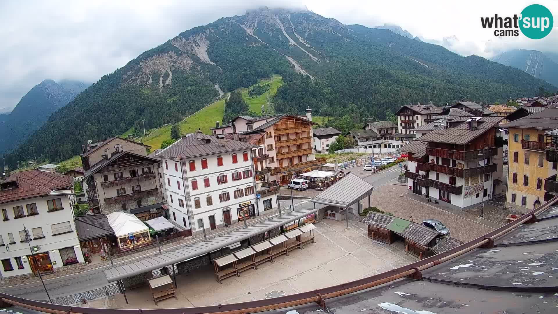 Hauptplatz von Forni di Sopra