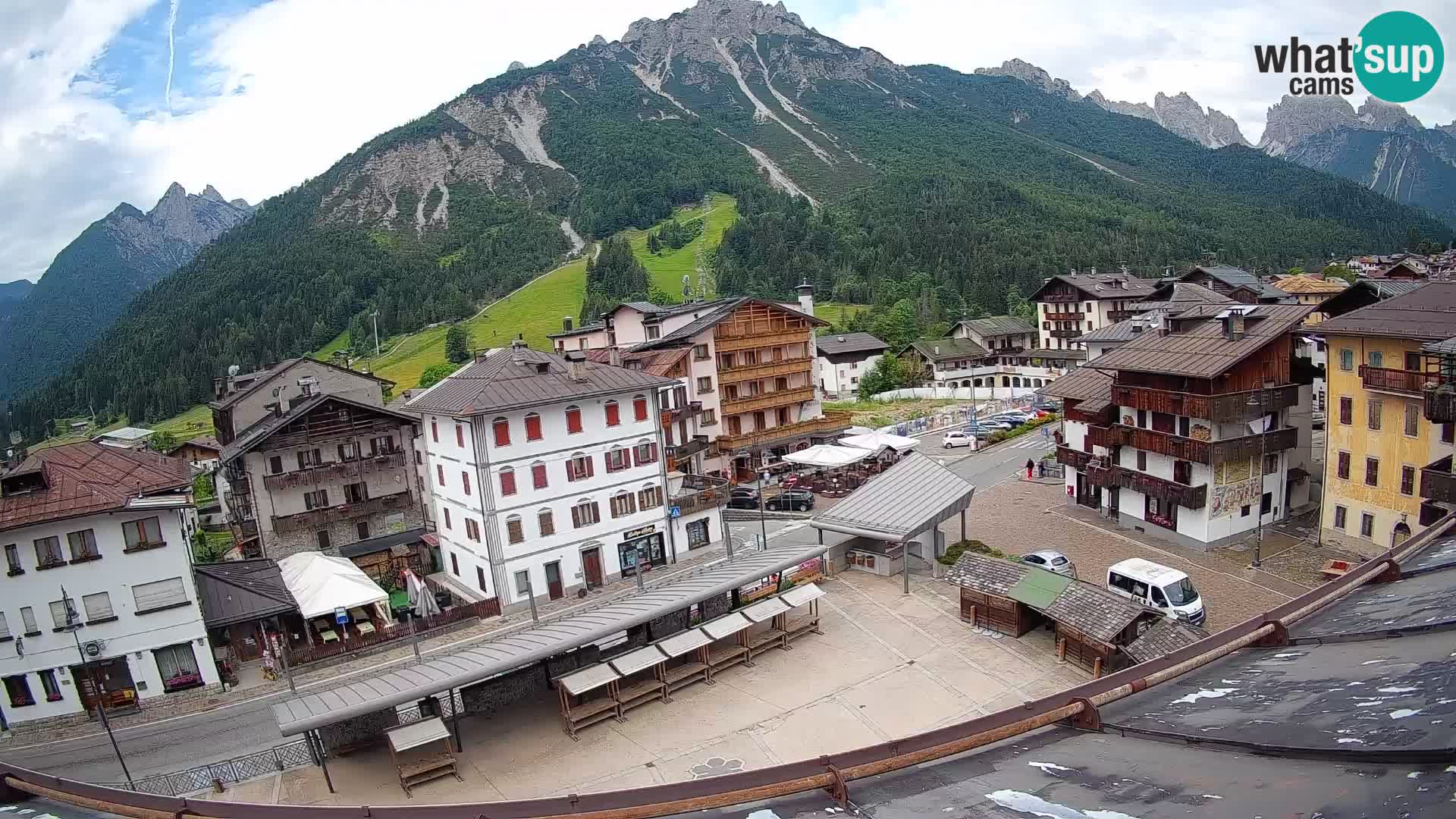 Hauptplatz von Forni di Sopra