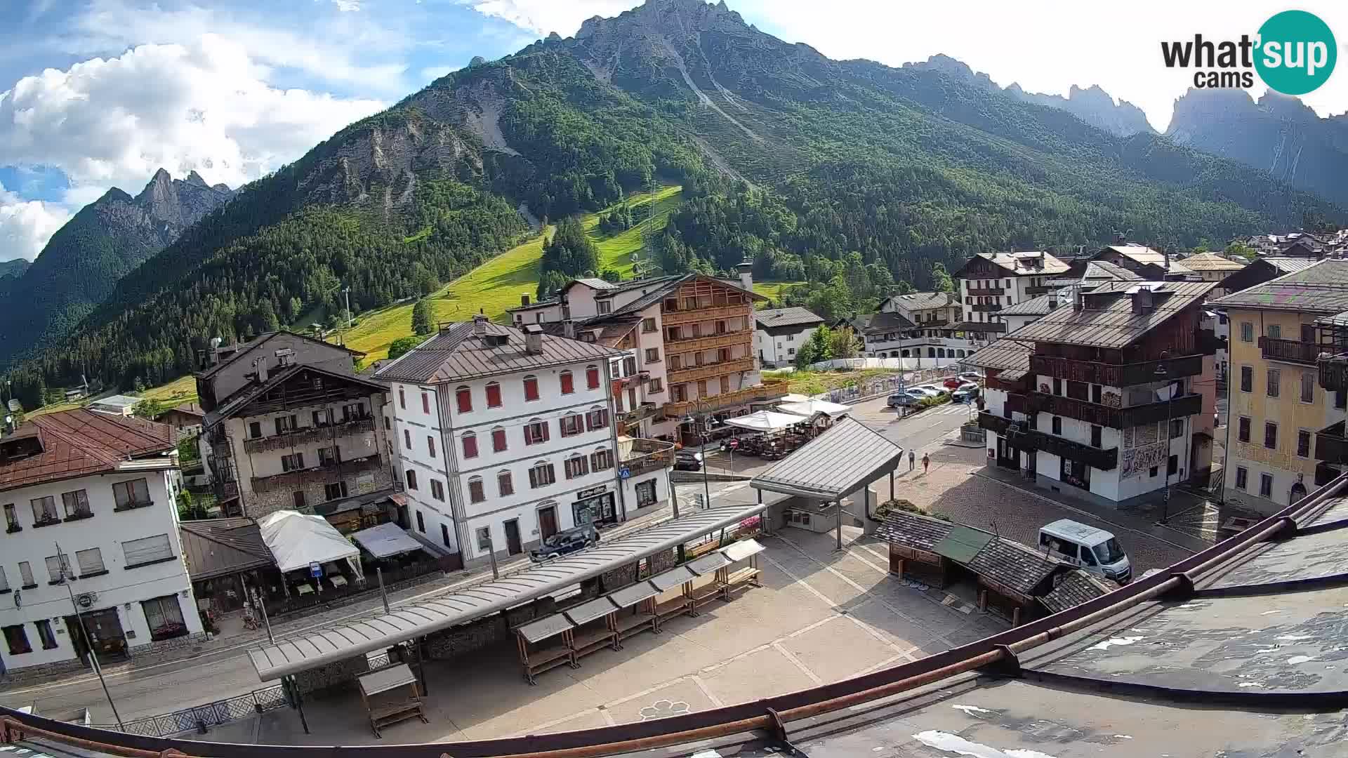 Hauptplatz von Forni di Sopra
