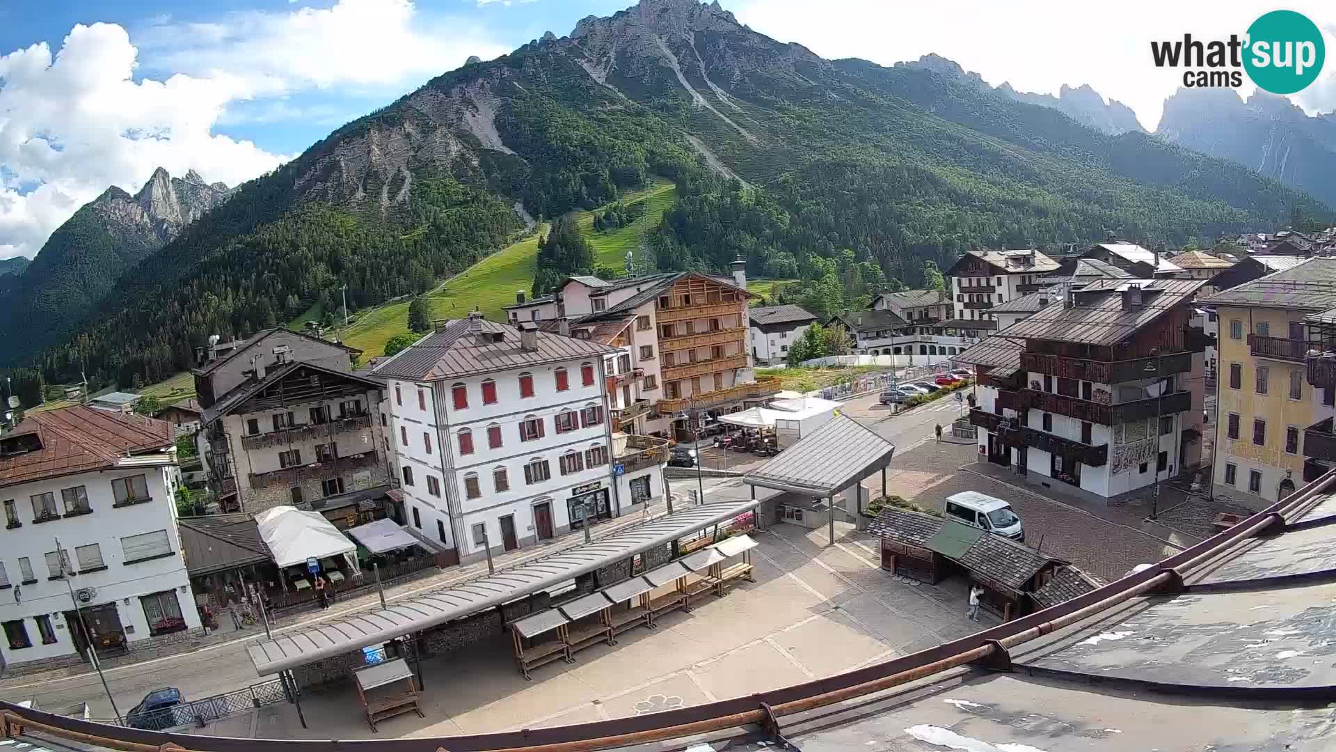 Hauptplatz von Forni di Sopra