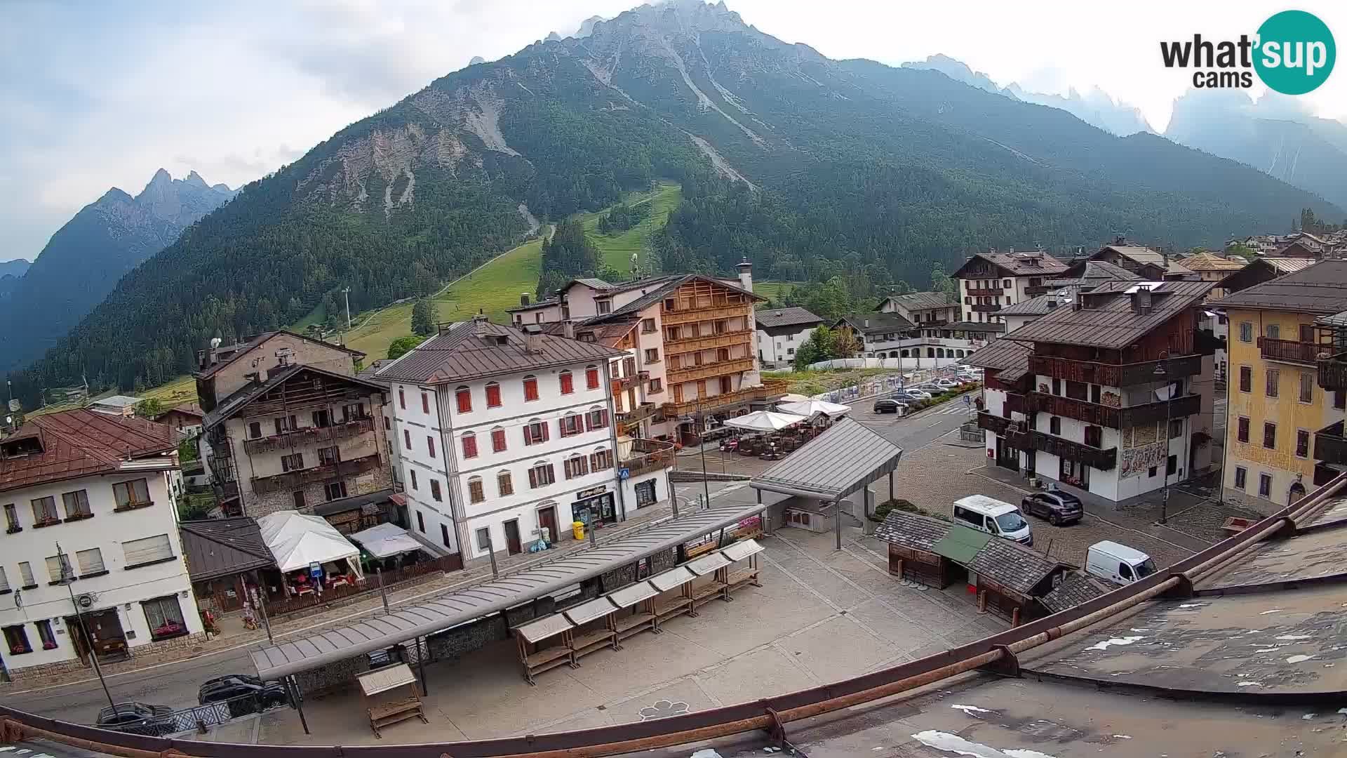 Hauptplatz von Forni di Sopra