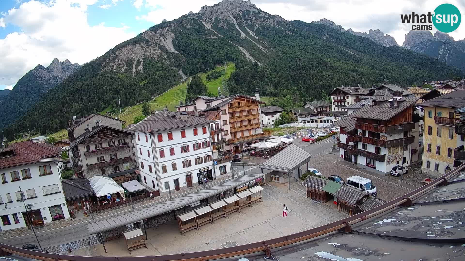 Hauptplatz von Forni di Sopra