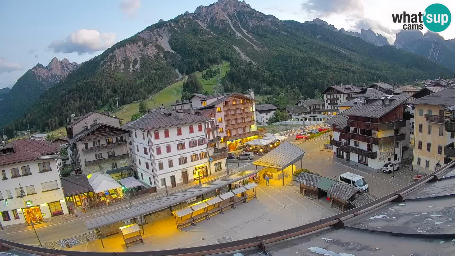 Hauptplatz von Forni di Sopra