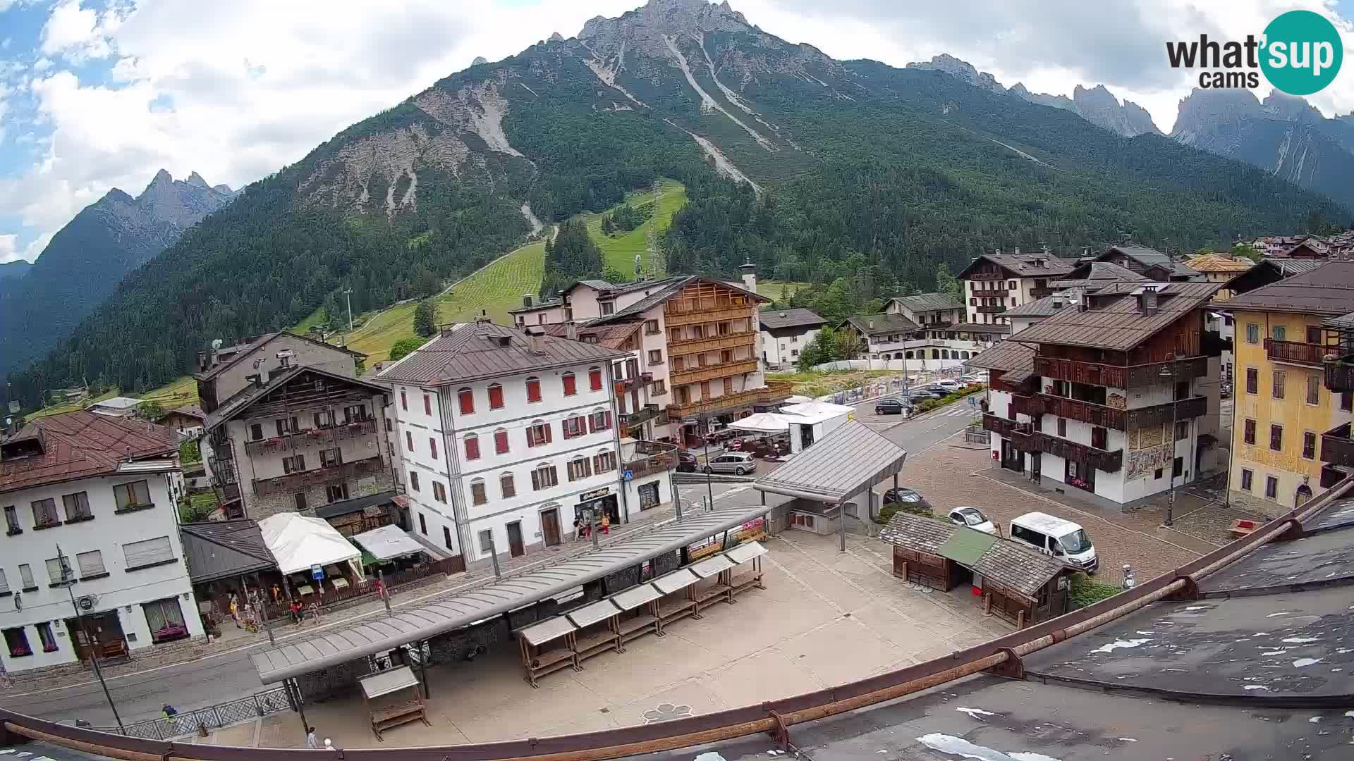 Hauptplatz von Forni di Sopra