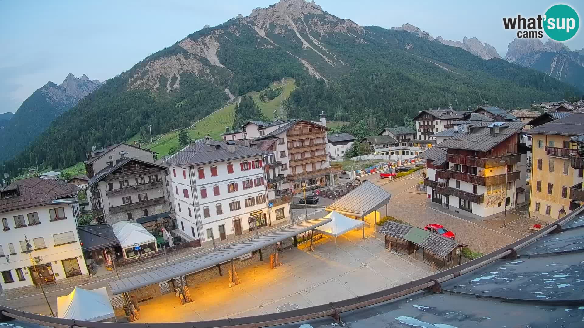 Hauptplatz von Forni di Sopra