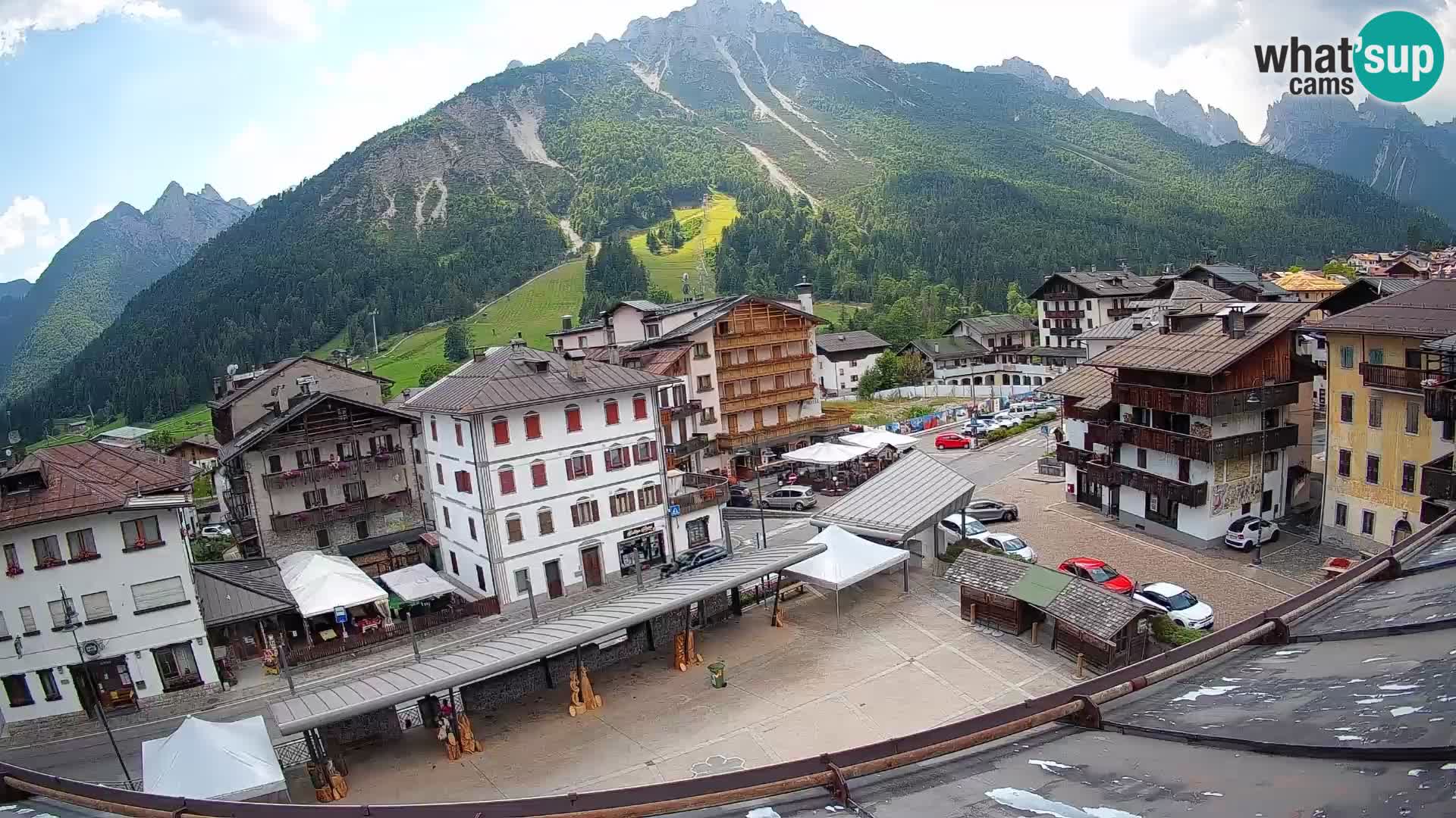Hauptplatz von Forni di Sopra