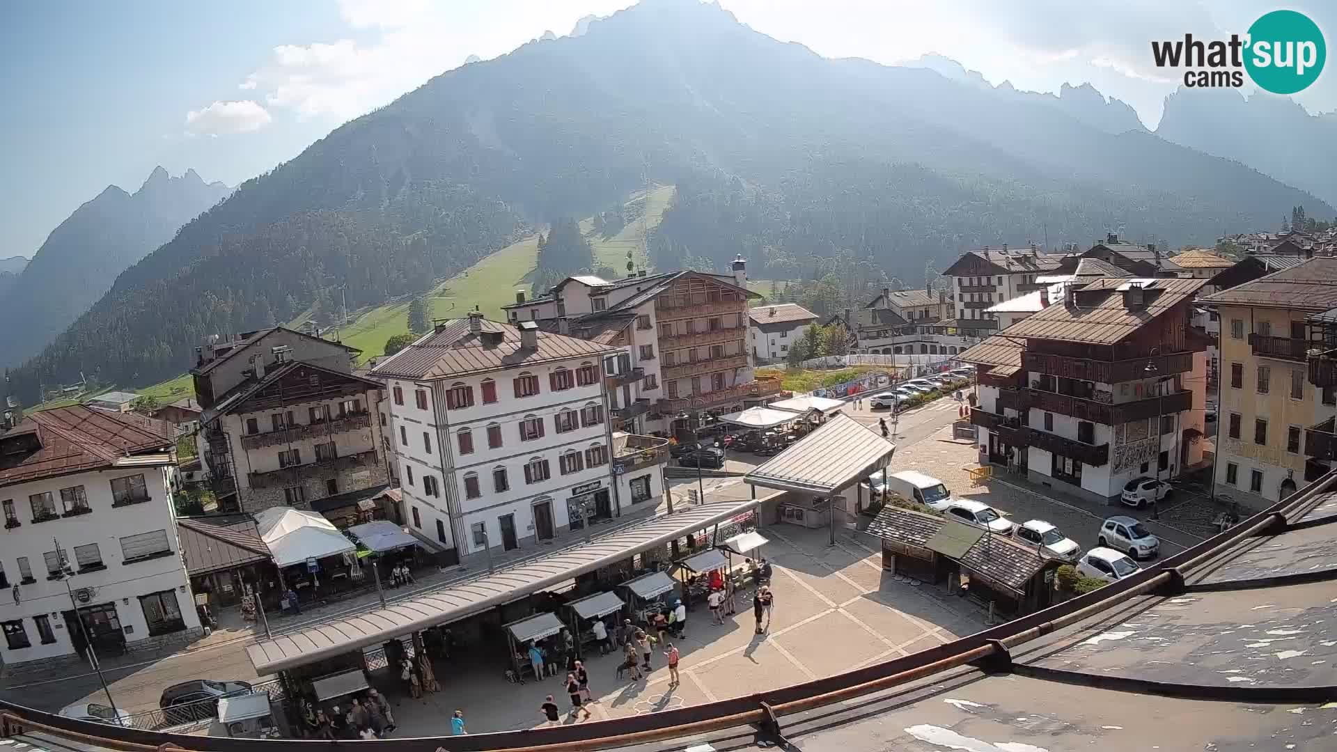 Hauptplatz von Forni di Sopra