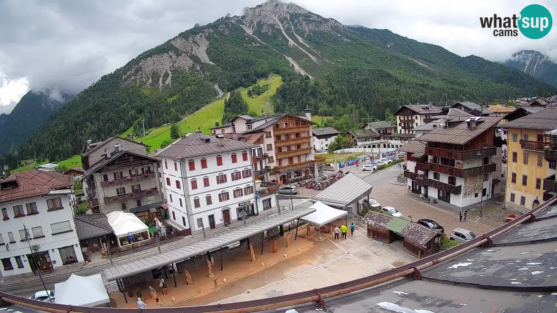 Hauptplatz von Forni di Sopra