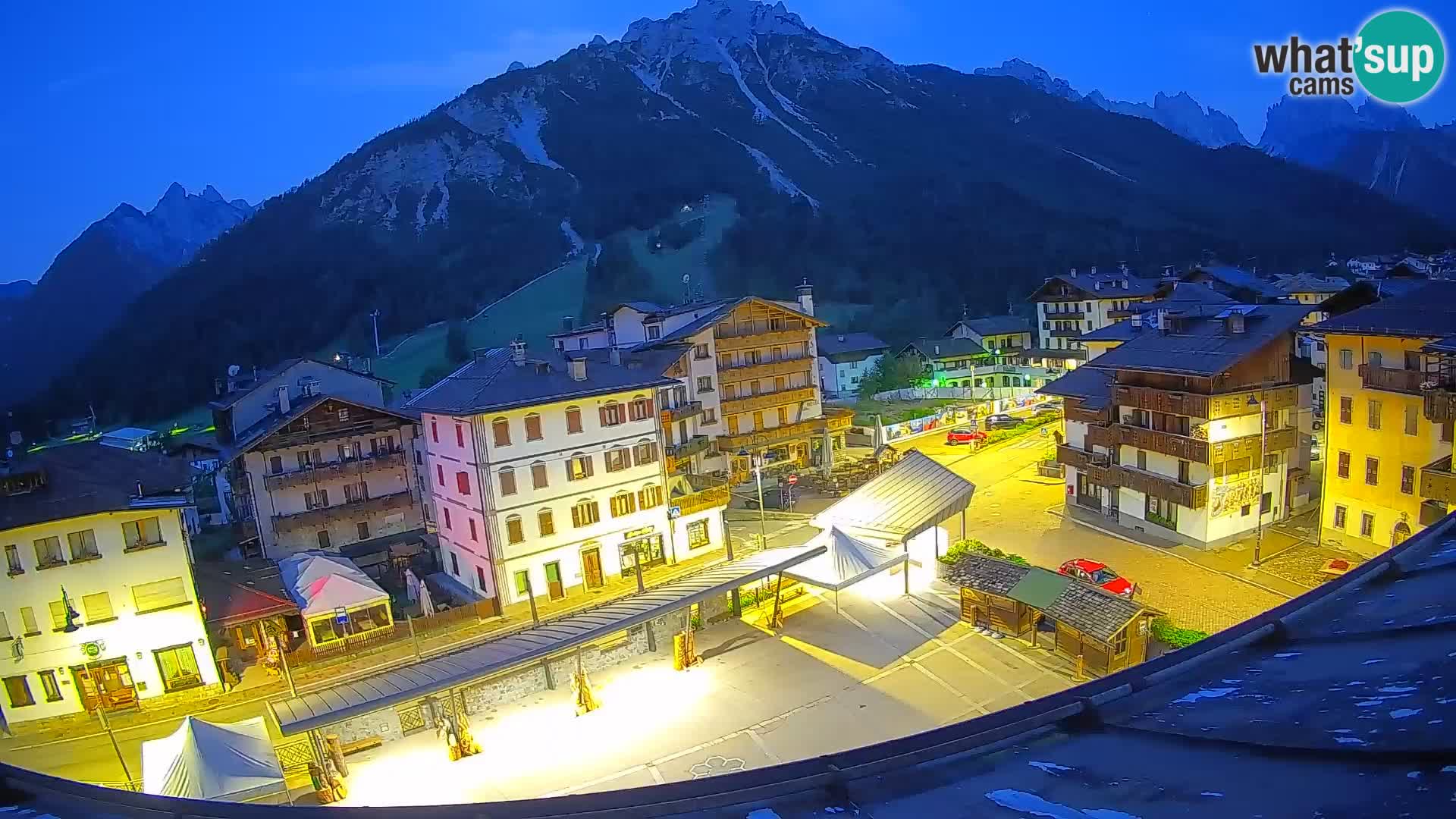 Hauptplatz von Forni di Sopra