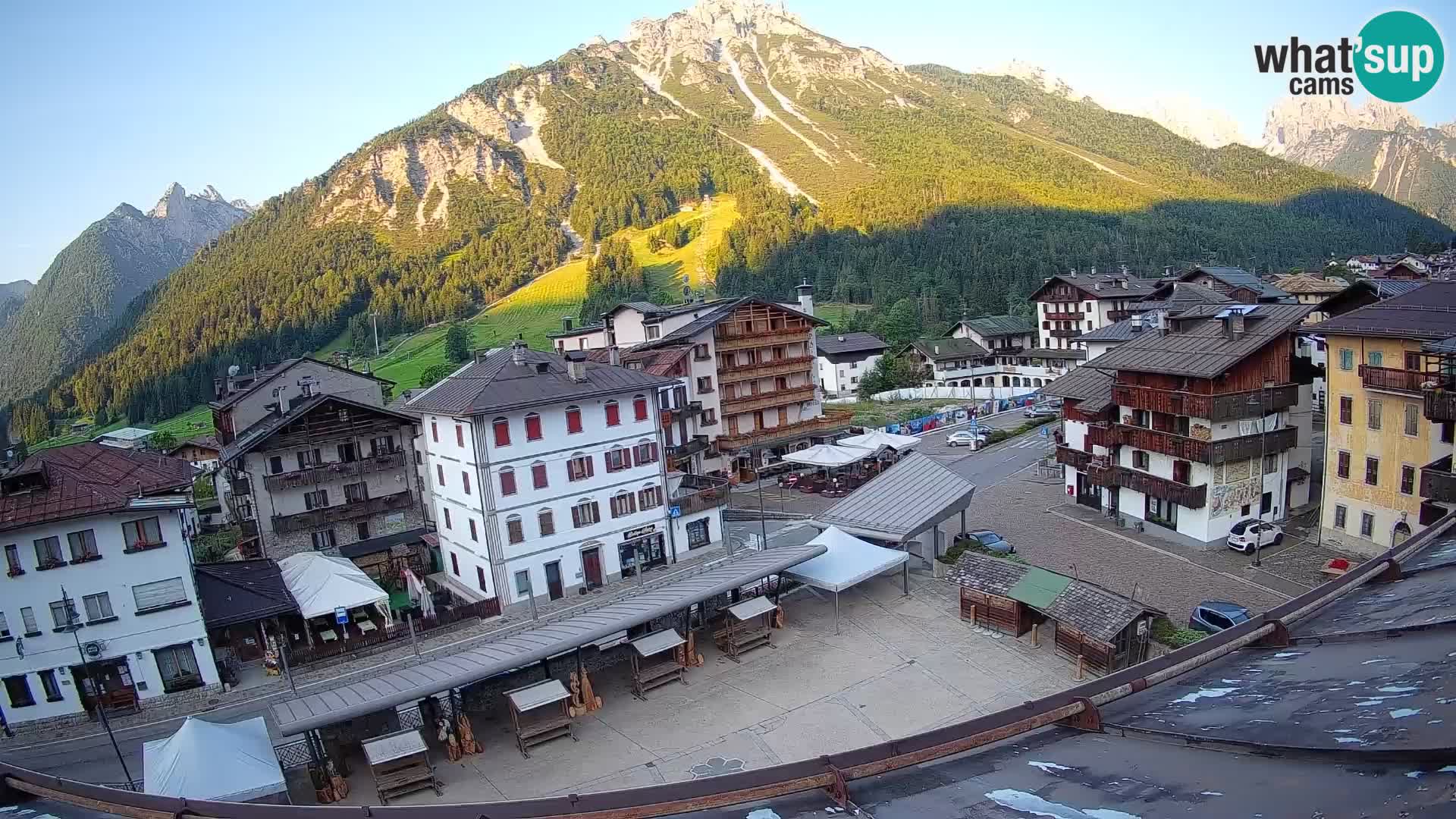 Hauptplatz von Forni di Sopra