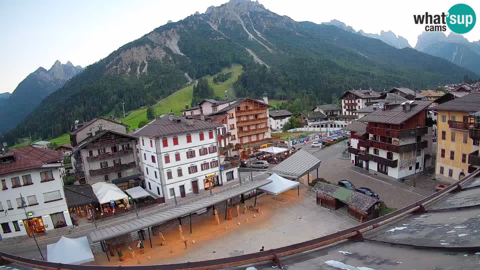 Hauptplatz von Forni di Sopra