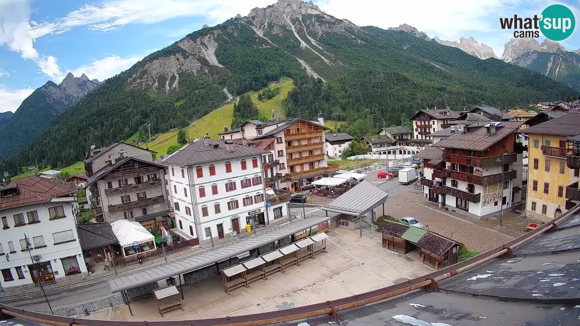 Hauptplatz von Forni di Sopra