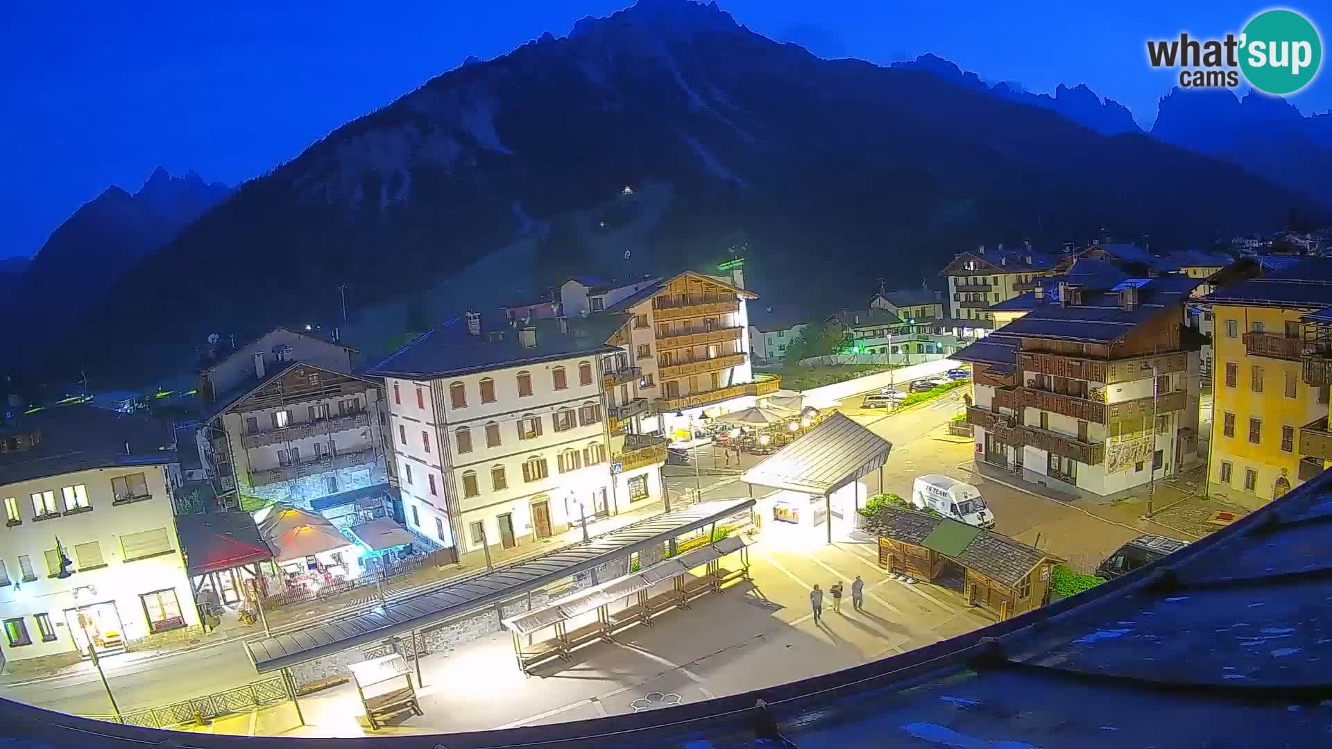 Plaza principal de Forni di Sopra