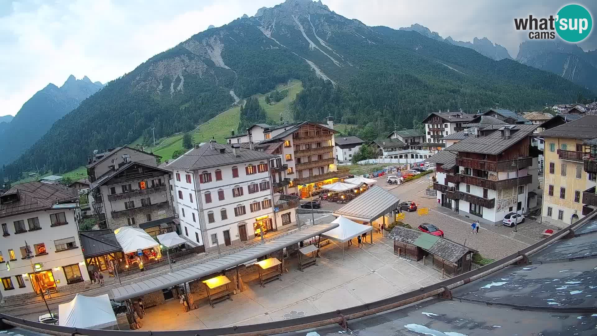 Hauptplatz von Forni di Sopra