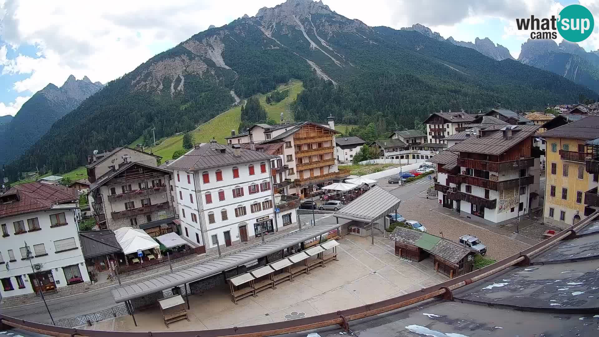 Hauptplatz von Forni di Sopra