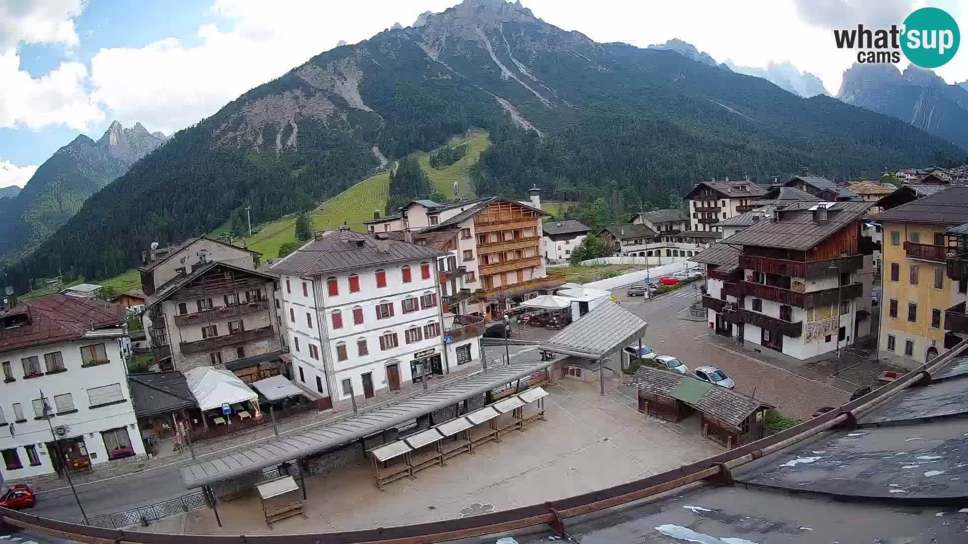Hauptplatz von Forni di Sopra