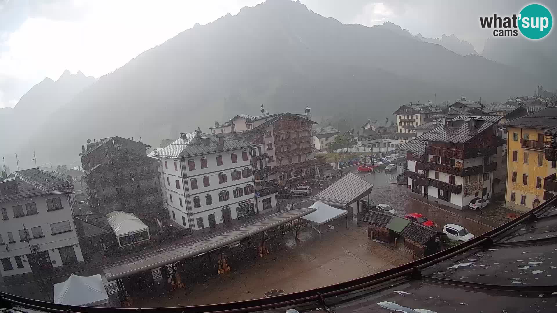 Hauptplatz von Forni di Sopra