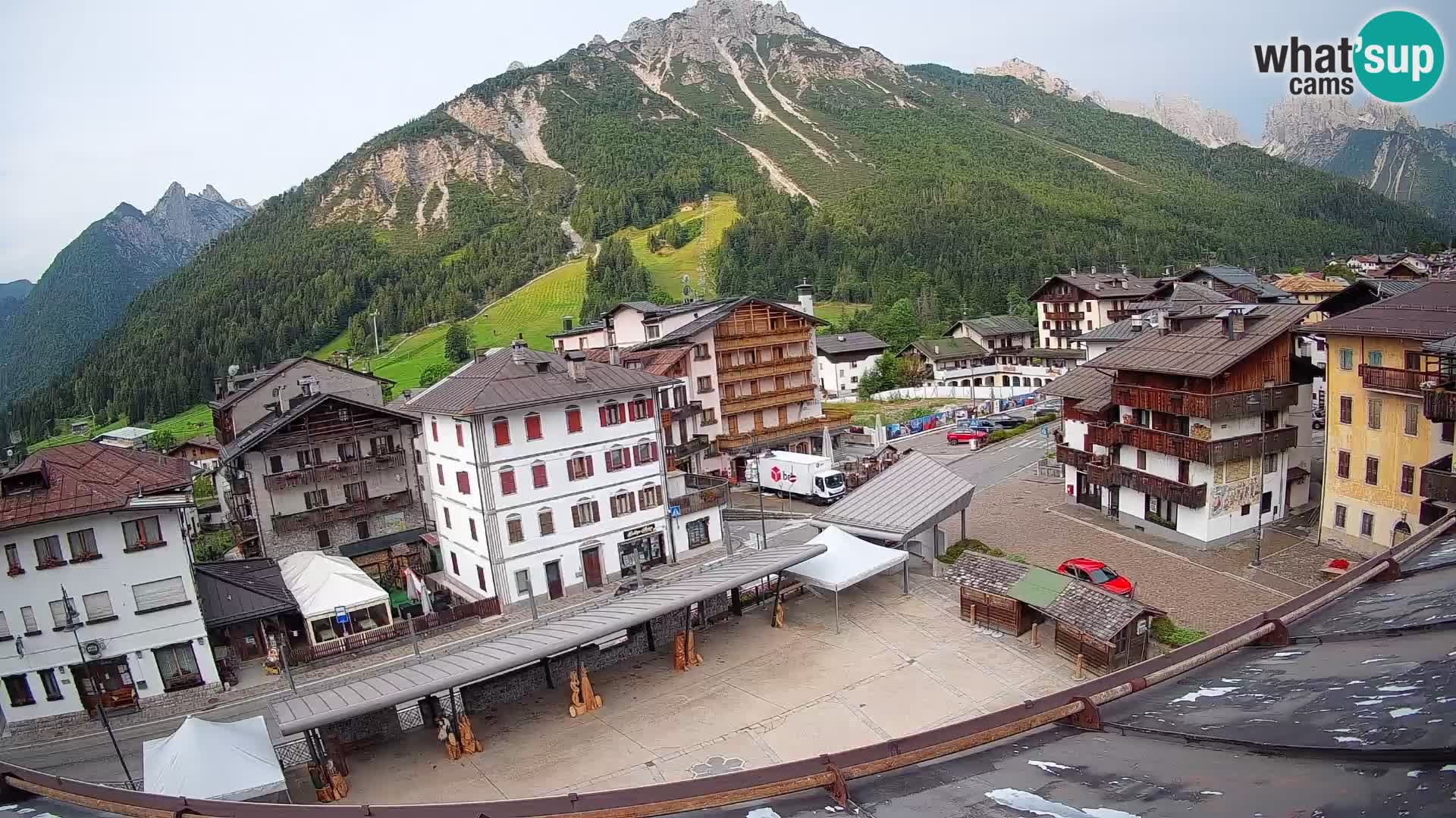 Hauptplatz von Forni di Sopra