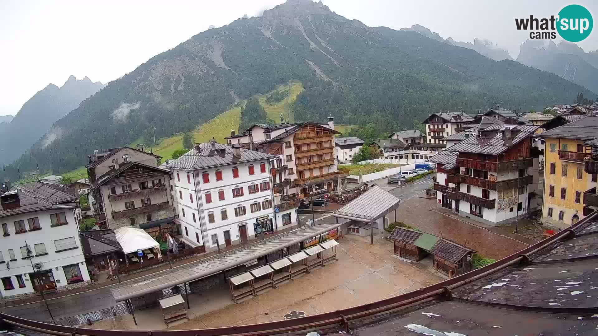 Hauptplatz von Forni di Sopra
