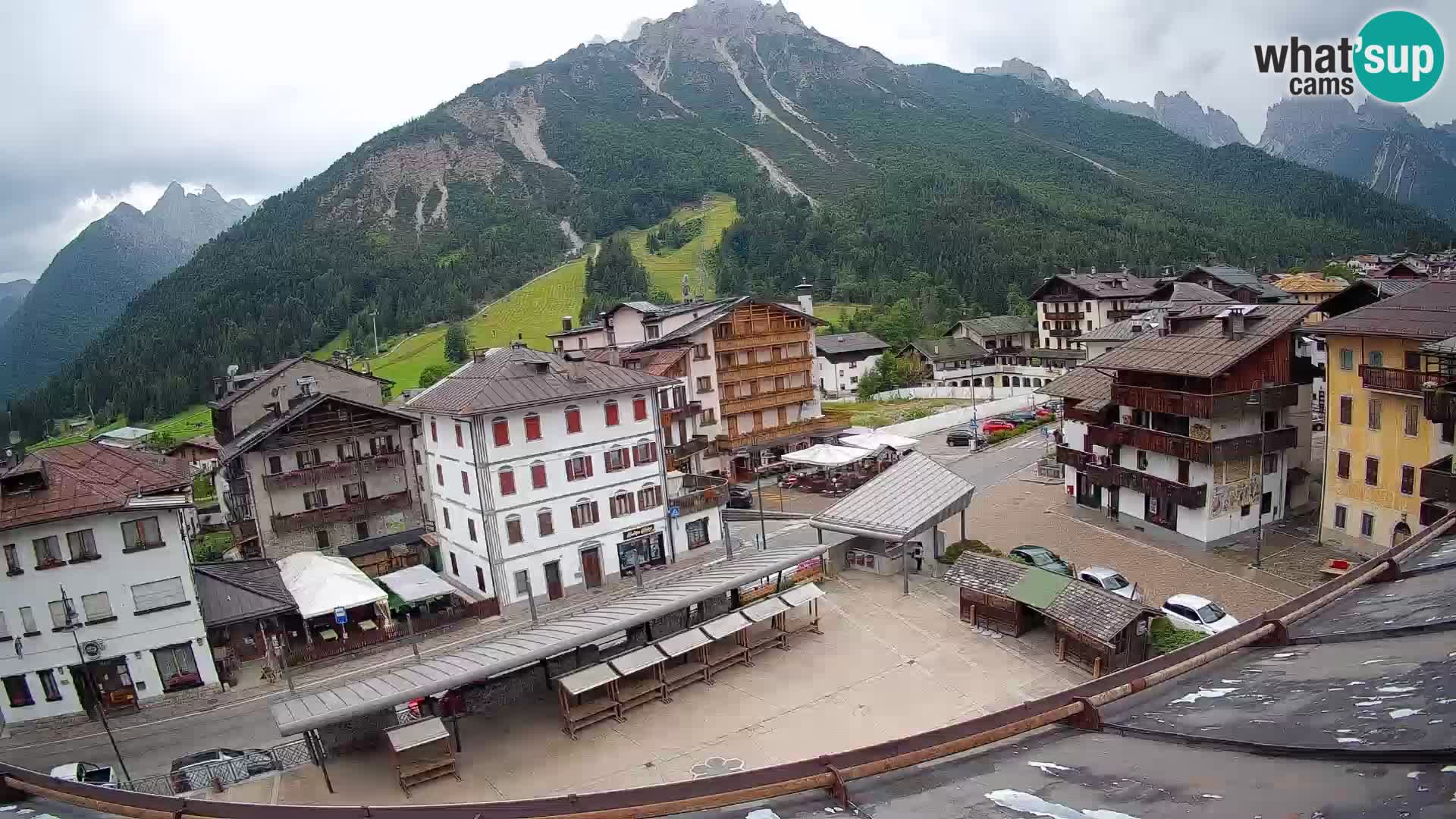 Hauptplatz von Forni di Sopra