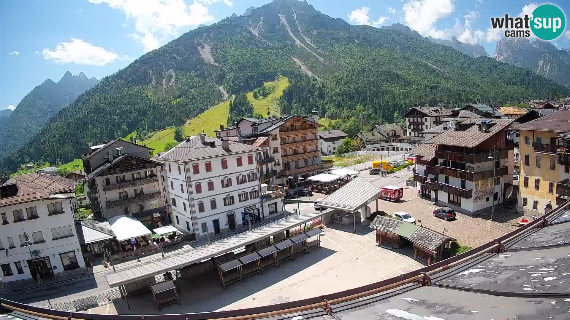 Hauptplatz von Forni di Sopra