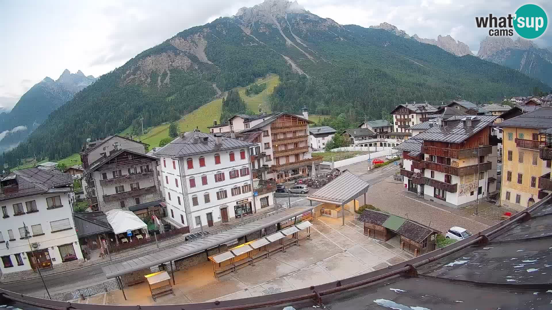 Hauptplatz von Forni di Sopra