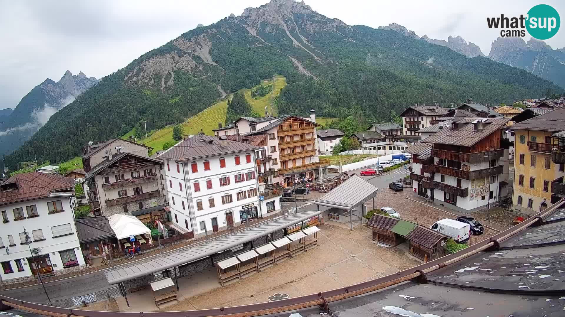 Hauptplatz von Forni di Sopra