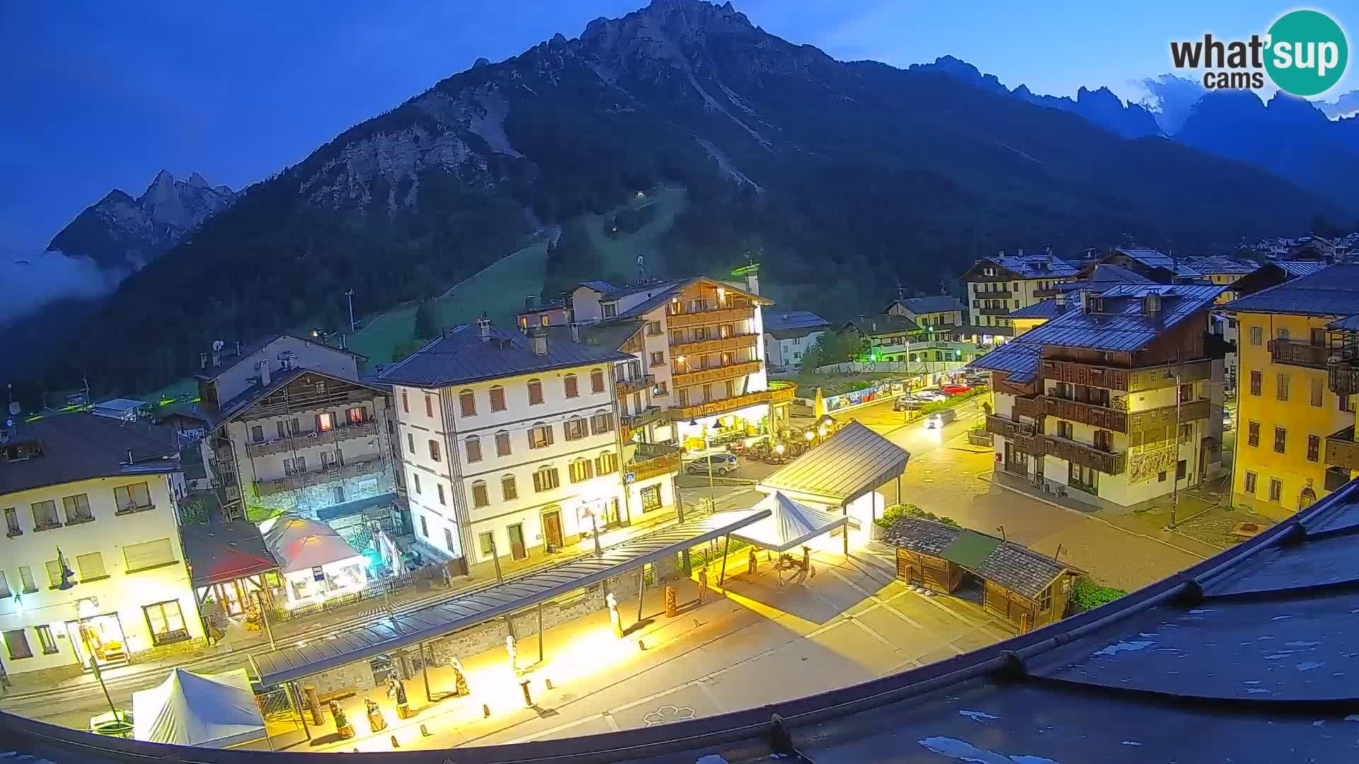 Hauptplatz von Forni di Sopra