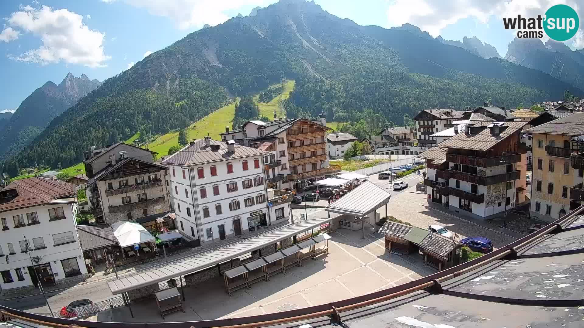 Hauptplatz von Forni di Sopra