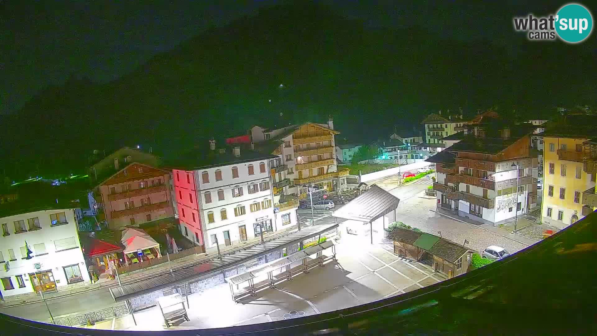Hauptplatz von Forni di Sopra