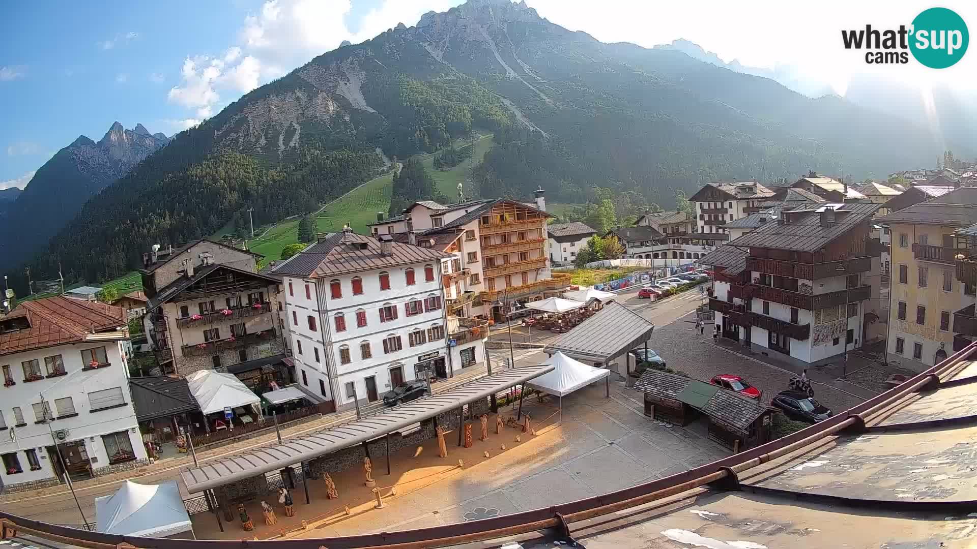 Plaza principal de Forni di Sopra