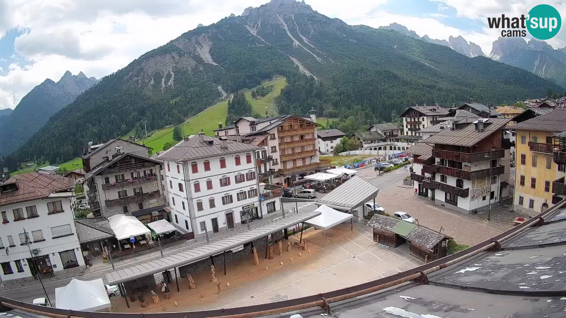 Hauptplatz von Forni di Sopra