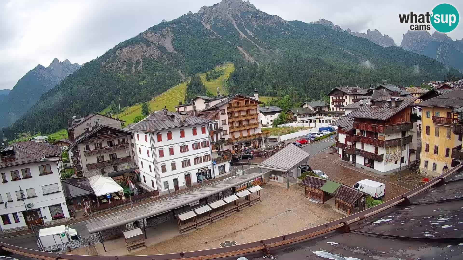 Hauptplatz von Forni di Sopra