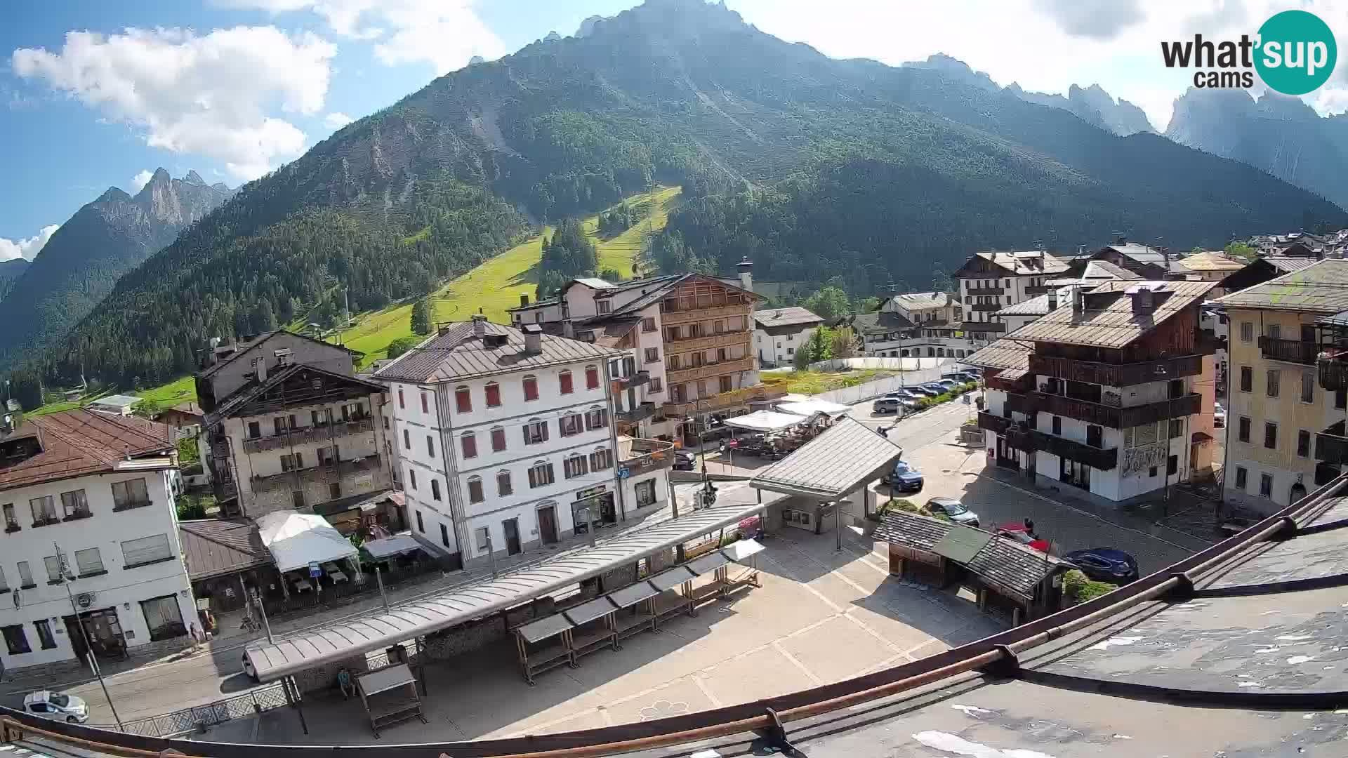 Hauptplatz von Forni di Sopra