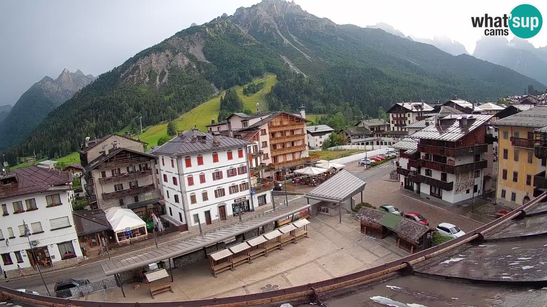 Hauptplatz von Forni di Sopra