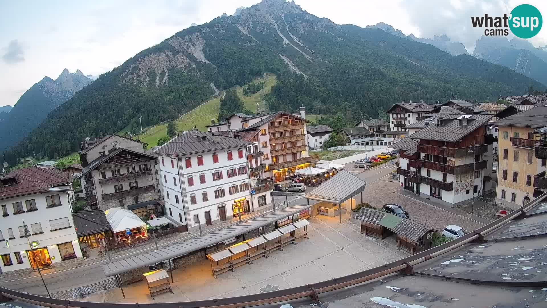 Hauptplatz von Forni di Sopra