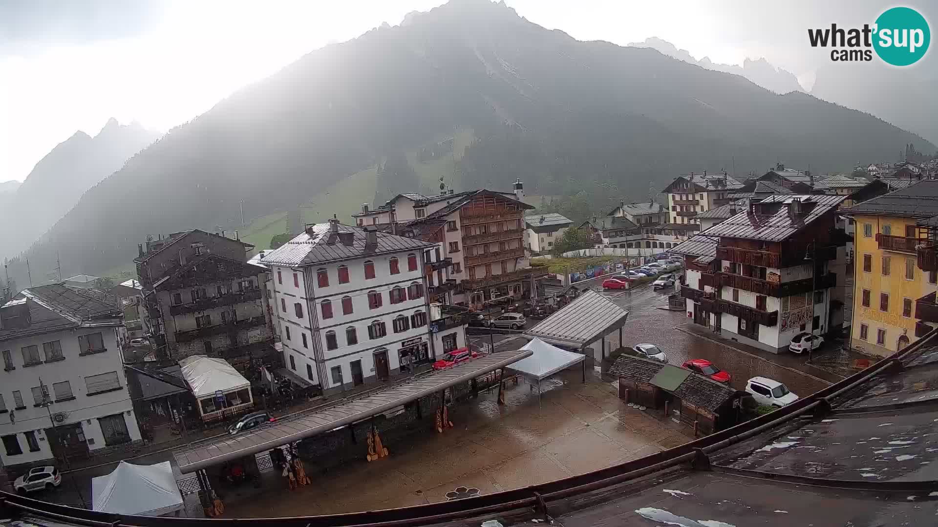 Piazza centrale di Forni di Sopra