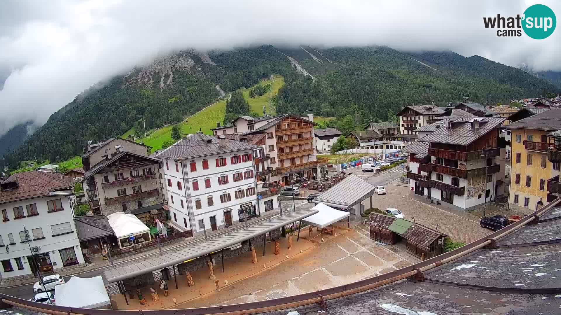 Hauptplatz von Forni di Sopra