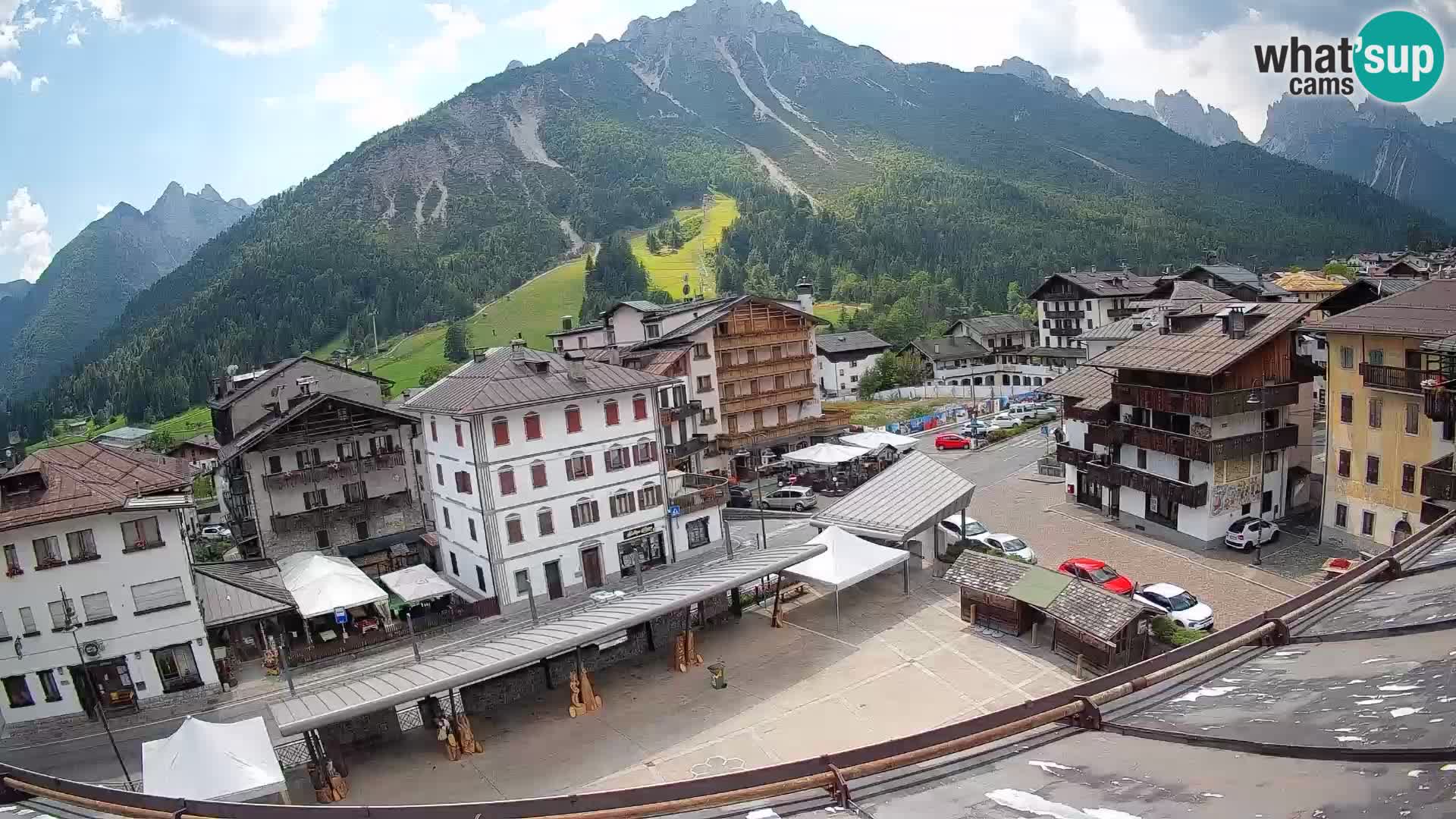 Hauptplatz von Forni di Sopra