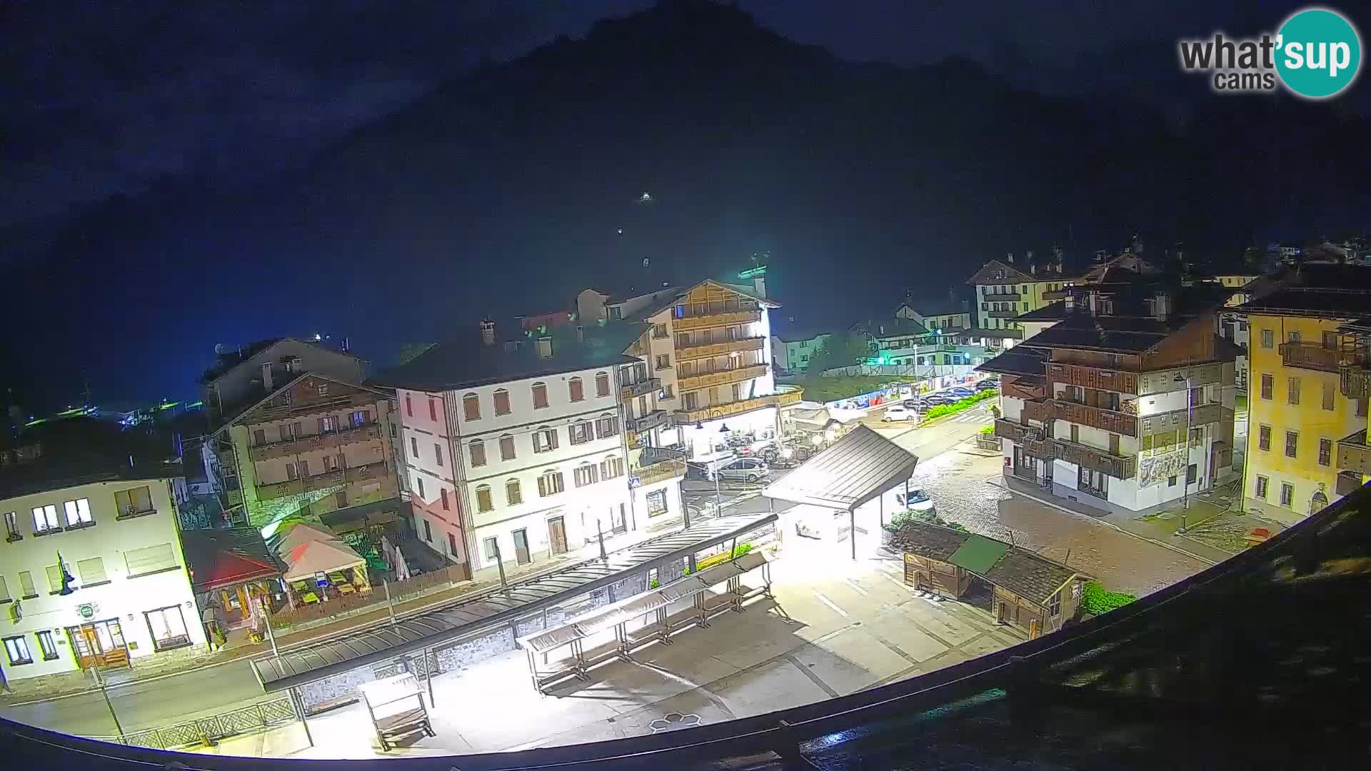 Hauptplatz von Forni di Sopra