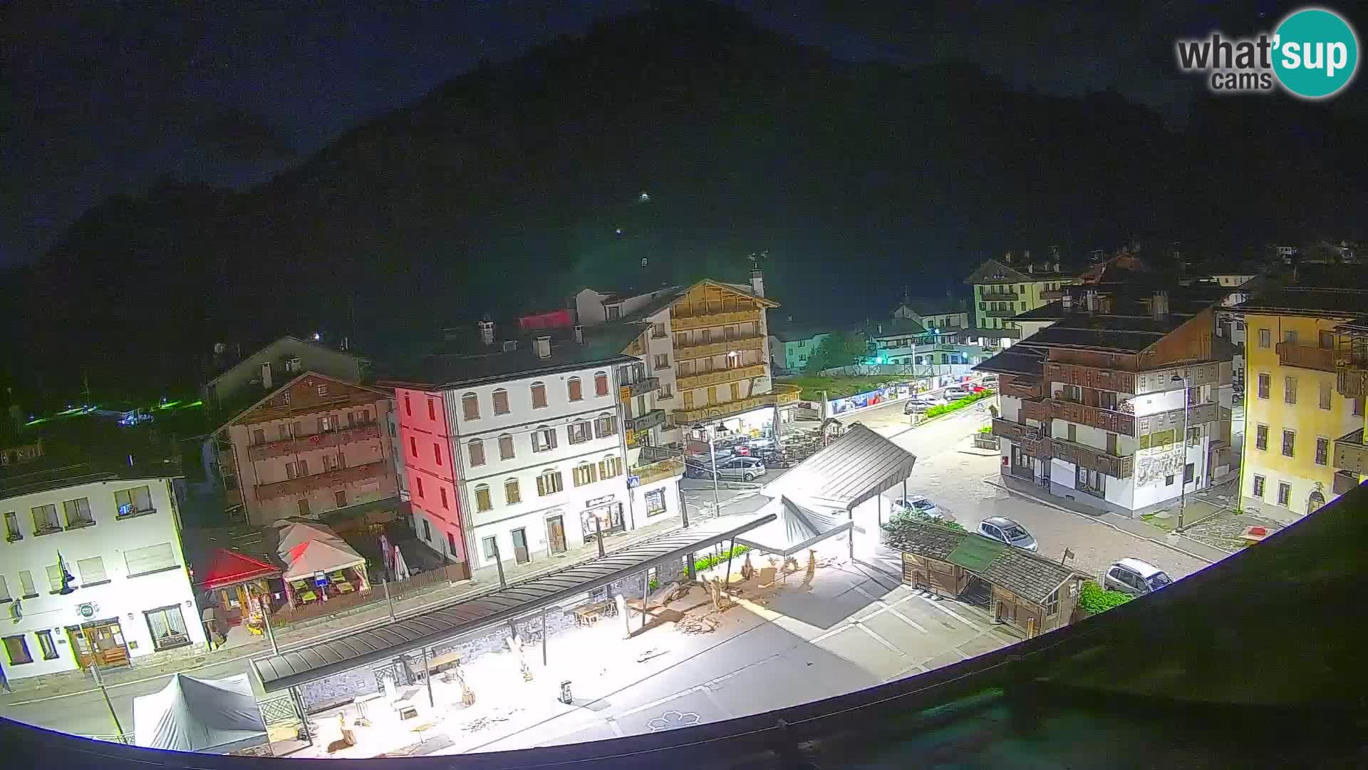 Hauptplatz von Forni di Sopra