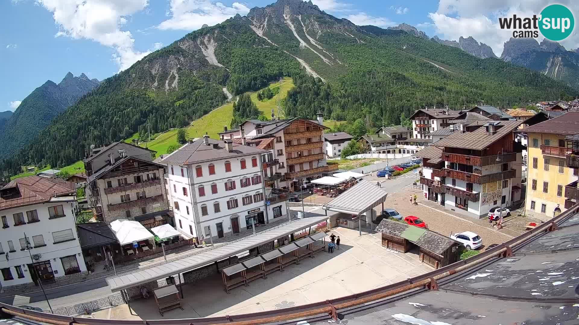 Hauptplatz von Forni di Sopra