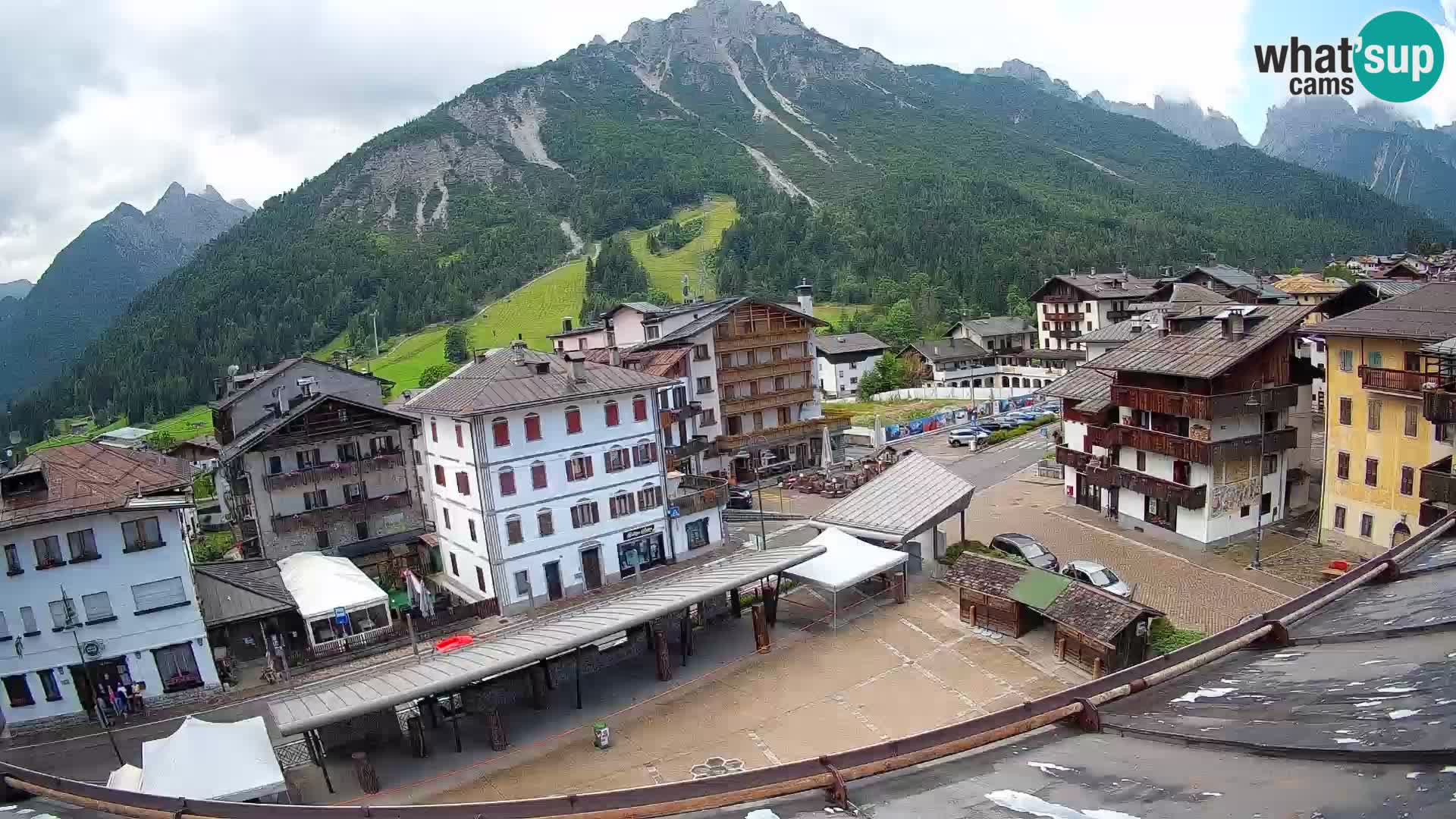 Hauptplatz von Forni di Sopra