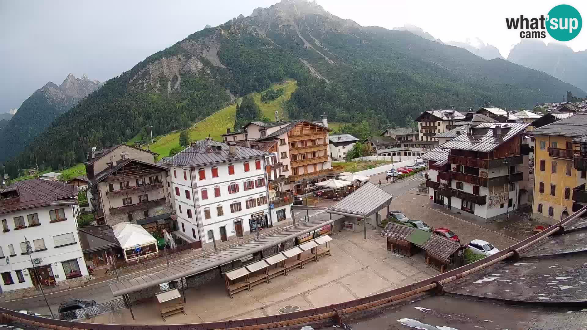 Hauptplatz von Forni di Sopra