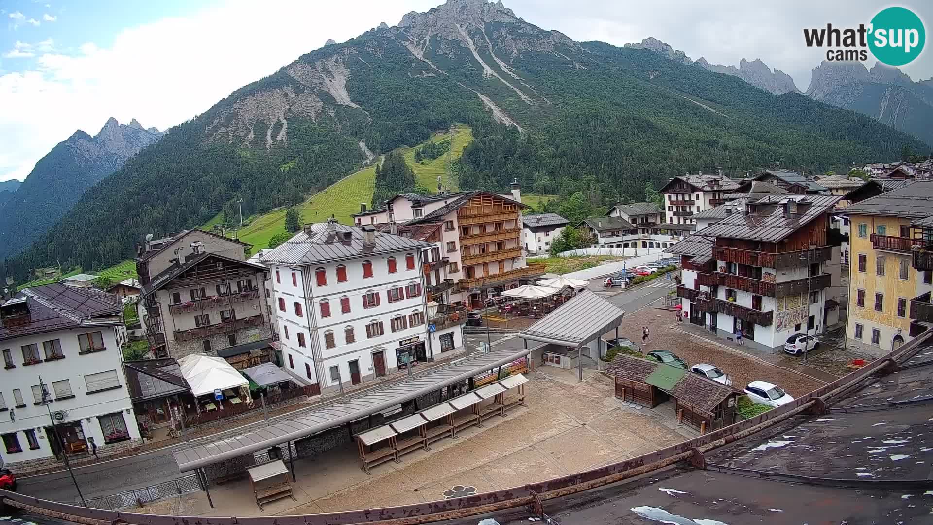 Hauptplatz von Forni di Sopra